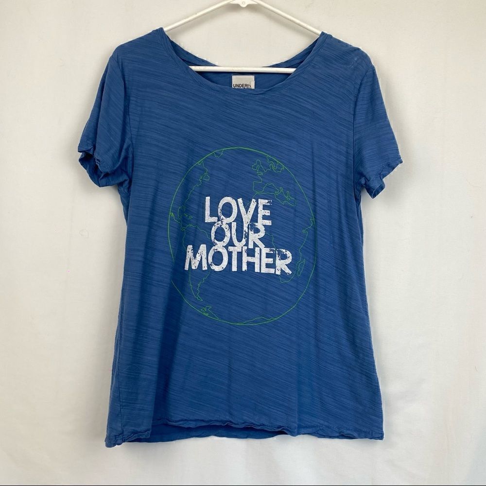Organic cotton womens graphic tee